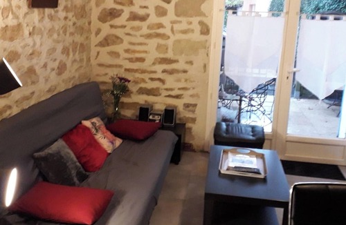 Bollene Apartment | Homerez - Apartment in Bollène