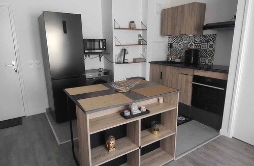 Chartres Apartment | Homerez - Apartment in Chartres