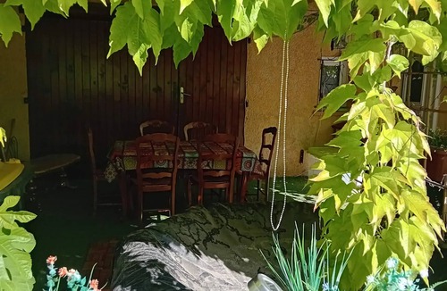 Courthezon Apartment | Homerez - Apartment in Courthézon