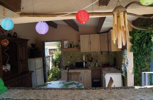 Le Pontet Apartment | Homerez - Apartment in Le Pontet