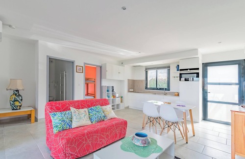 Malaucene Apartment | Homerez - Apartment in Malaucène