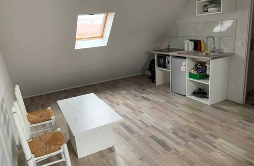 Pierrelaye Apartment | Homerez - Apartment in Pierrelaye