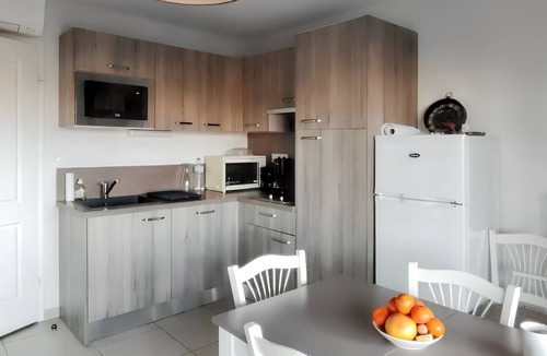 Remoulins Apartment | Homerez - Apartment in Remoulins