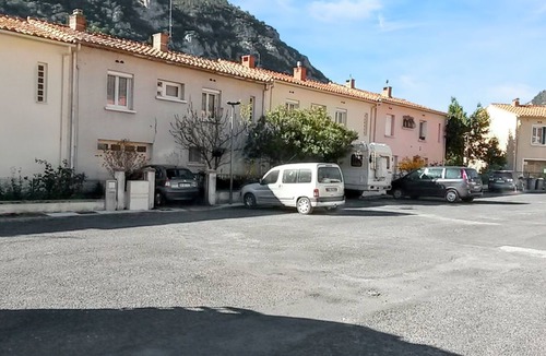 Ria-Sirach Apartment | Homerez - Apartment in Ria-Sirach