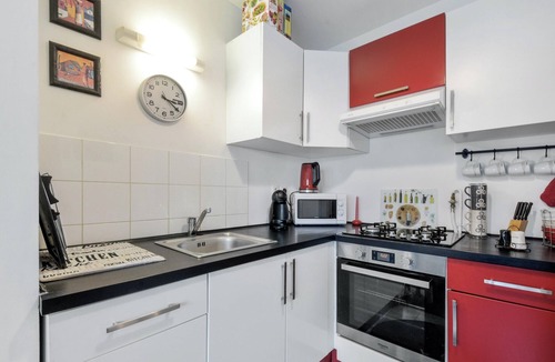 Centre Ville Rive Gauche Apartment | Homerez - Apartment in Rouen, Balcony, City View.