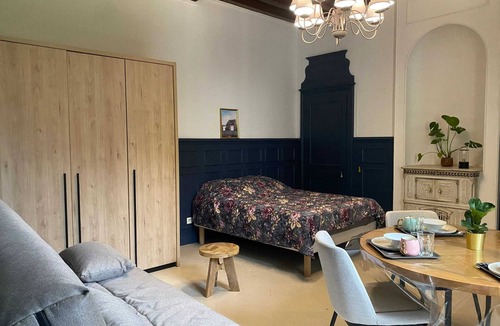 Les Andelys Apartment | Homerez - Apartment Les Andelys