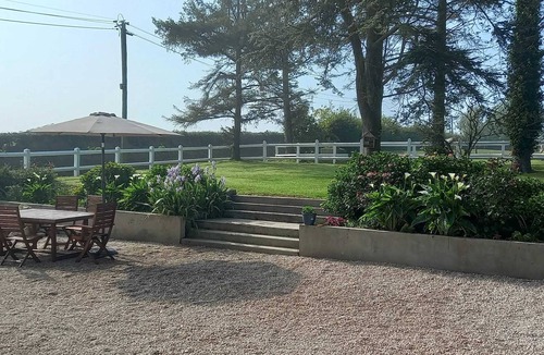 Monfreville Apartment | Homerez - Apartment Monfréville