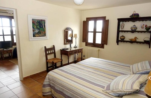 Sant Pere de Ribes Apartment | Homerez - Appartement 5 km away from the beach for 6 ppl. with shared pool
