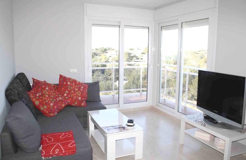 El Perello Apartment | Homerez - Appartement 900 m away from the beach for 8 ppl. with shared pool