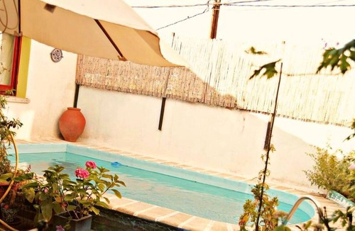 Arbucies Apartment | Homerez - Appartement for 3 ppl. with shared pool and terrace at Arbúcies