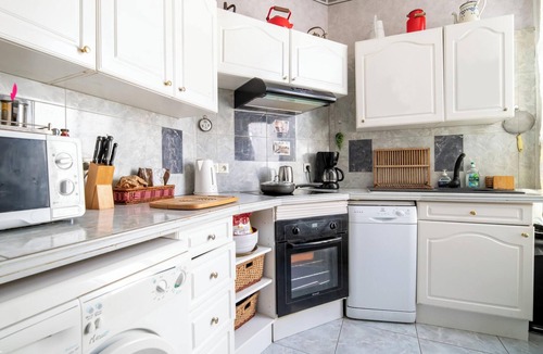 Saumur Apartment | Homerez - Apt. central Saumur, city view