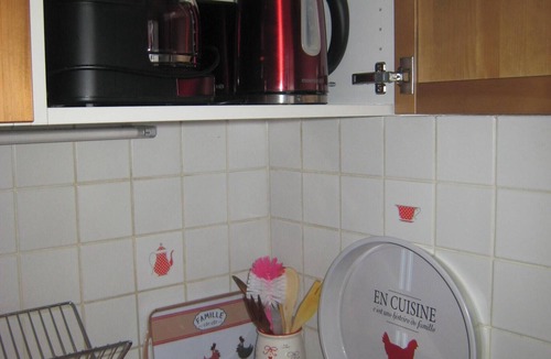 Bernex Apartment | Homerez - Apt in Bernex, mountain view