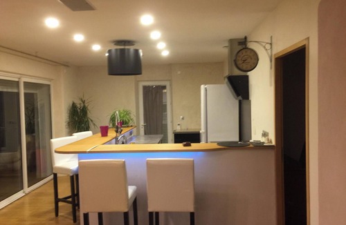 Catonvielle Apartment | Homerez - Apt in Catonvielle w/pool