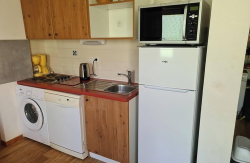 Chamrousse Apartment | Homerez - Apt in Chamrousse, parking