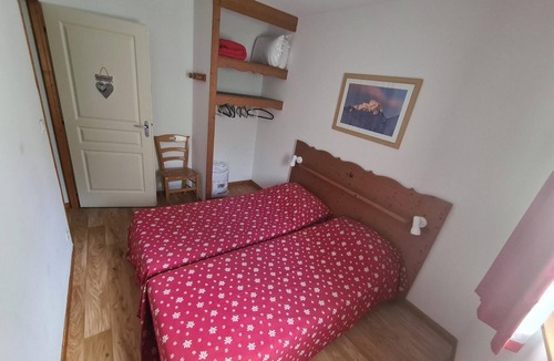 Chamrousse Apartment | Homerez - Apt in Chamrousse, parking
