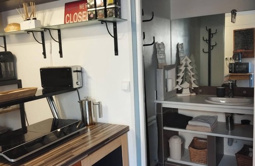 Corbeil-Essonnes Apartment | Homerez - Apt in Corbeil-Essonnes