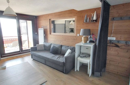 Eclose-Ouest Apartment | Homerez - Apt in L'Alpe d'Huez