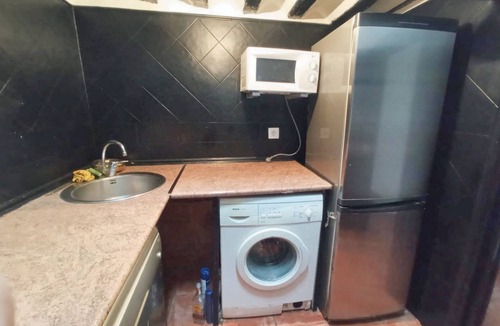 Logrono Historic Centre Apartment | Homerez - Apt Logroño - balcny
