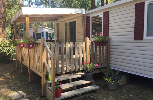 Saint-Brevin-les-Pins House | Homerez - Bungalow Saint-Brevin with pool