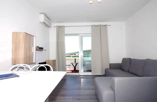 Tijesno Apartment | Homerez - Beautiful appartement for 5 ppl. at Tisno