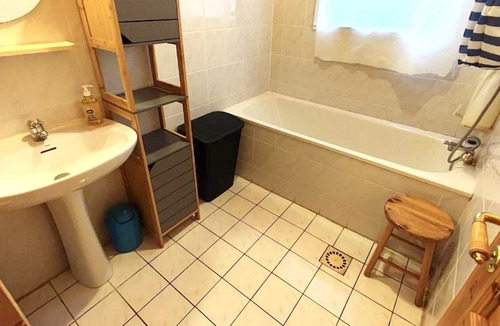 Mauroux Ski Chalet | Homerez - Beautiful chalet for 6 ppl. with shared pool and terrace at Mauroux