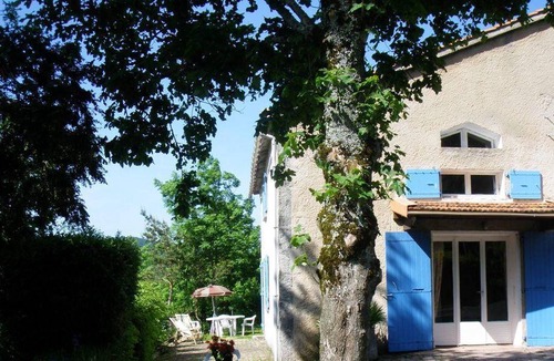 Lacrouzette House | Homerez - Beautiful house for 5 ppl. with garden and terrace at Lacrouzette