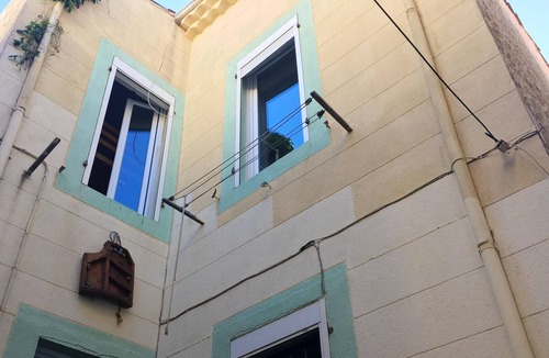 16th Arrondissement House | Homerez - Beautiful house 4 km away from the beach for 2 ppl. at Marseille
