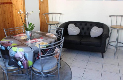 Pontorson House | Homerez - Beautiful house for 4 ppl. at Pontorson