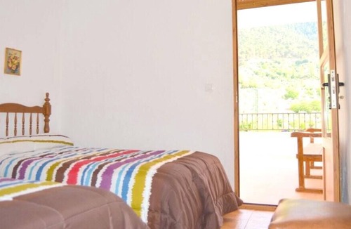 Siles House | Homerez - Beautiful house for 5 ppl. with garden and terrace at Siles