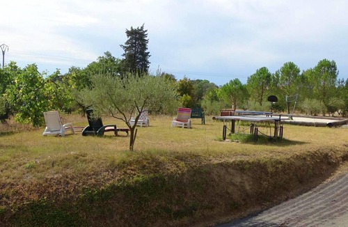 Cardet House | Homerez - Beautiful house for 4 ppl. with shared pool and terrace at Cardet