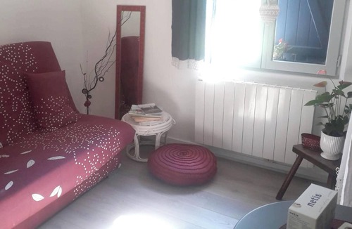 Camembert Apartment | Homerez - Beautiful studio for 2 ppl. with terrace at Camembert