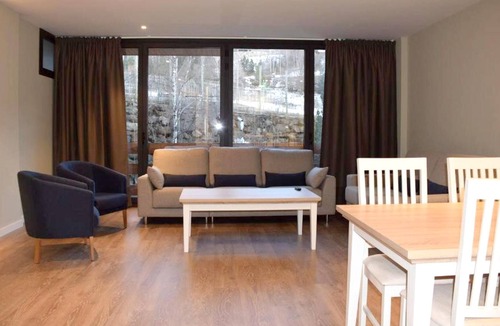 Incles Apartment | Homerez - Big appartement for 10 ppl. at El Tarter