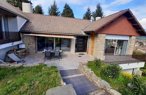 Langogne House | Homerez - Big house for 9 ppl. with garden, terrace and balcony at Langogne