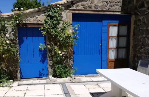 Gourdon House | Homerez - Big house for 10 ppl. with shared pool and terrace at Saint priest