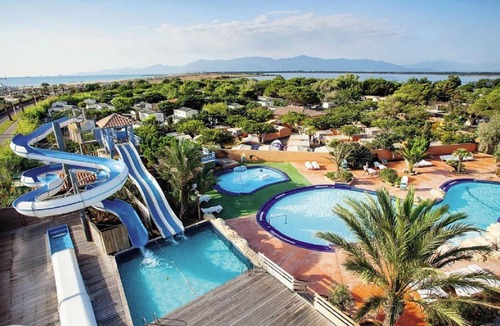 La Cote Radieuse House | Homerez - Bungalow in Canet-en-Roussillon