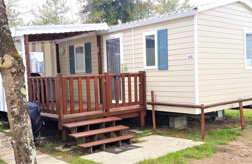 Saint-Jean-de-Monts House | Homerez - Bungalow 1 km away from the beach for 4 ppl. with shared pool