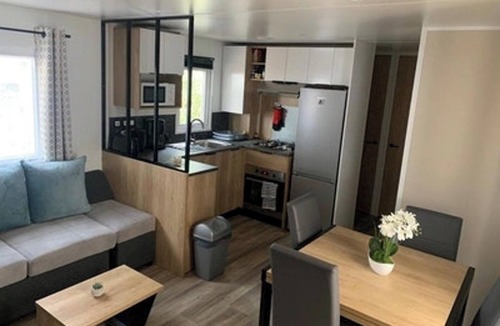 Saint-Jean-de-Monts House | Homerez - Bungalow in Saint-Jean-de-Monts