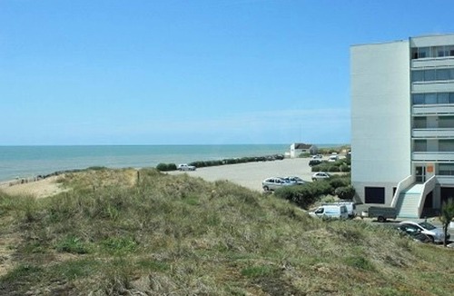 Saint-Jean-de-Monts House | Homerez - Bungalow in Saint-Jean-de-Monts