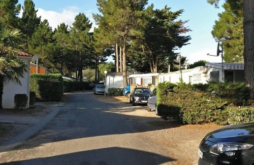 Saint-Jean-de-Monts House | Homerez - Bungalow in Saint-Jean-de-Monts
