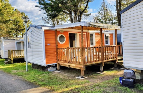 Saint-Jean-de-Monts House | Homerez - Bungalow in Saint-Jean-de-Monts