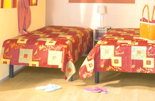 Juncalas House | Homerez - Bungalow 7 km away from the beach for 5 ppl. with terrace at Juncalas
