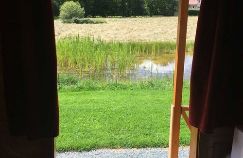 Saint-Pardoux House | Homerez - Bungalow in Saint-Pardoux