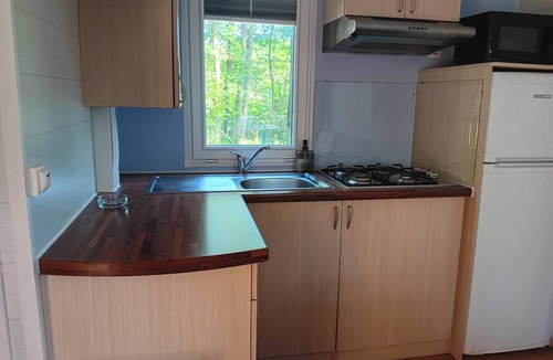 Saint-Cheron House | Homerez - Bungalow with pool in Saint-Chéron