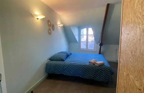 Cherbourg-en-Cotentin Apartment | Homerez - Charming Studio in Cherbourg-en-Cotentin - 20m² - Parking