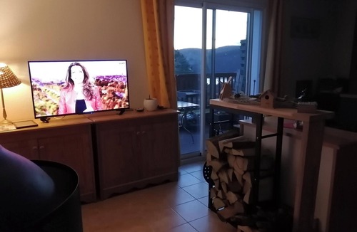 La Salvetat-sur-Agout Ski Chalet | Homerez - Chalet La Salvetat Lake View