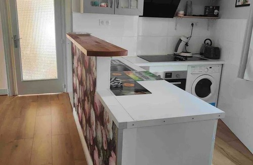 Neris-les-Bains Apartment | Homerez - Central Apt Néris-les-Bains