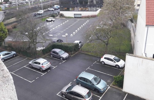 Petit Margny Apartment | Homerez - Central Studio Compiègne