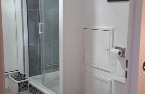 Petit Margny Apartment | Homerez - Central Studio Compiègne