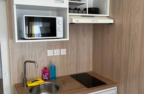 Acheux-en-Vimeu Ski Chalet | Homerez - Chalet in Acheux-en-Vimeu