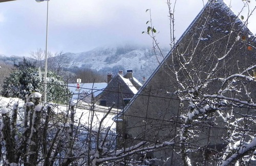 Murat-le-Quaire Ski Chalet | Homerez - Chalet in Murat-le-Quaire